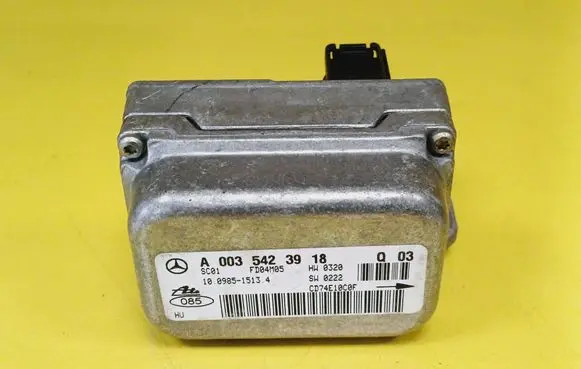 Mercedes-Benz CLK A208 C208 ESP acceleration yaw rate sensor A0035423918