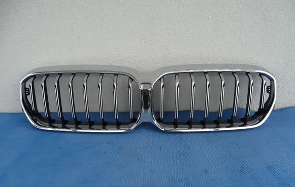 BMW 5 G30 G31 G38 Front bumper upper radiator grill 9464210 9464217 9464218