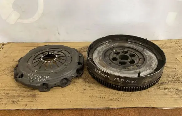 Opel Zafira B Clutch set kit HAN000010