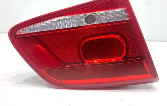 Volkswagen PASSAT B7 Rear/tail lights 3AE945093K