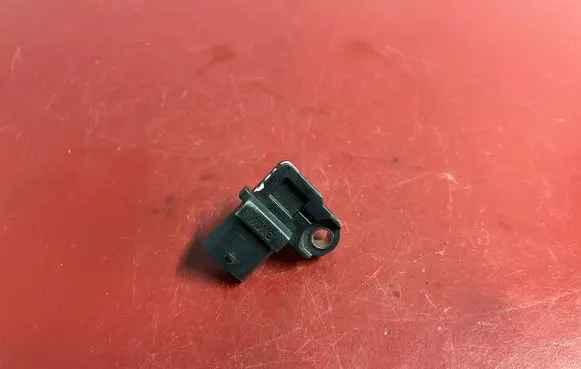 BMW X3 G01 Air pressure sensor 8637900