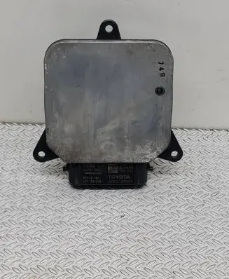 Toyota Prius (XW50) LED ballast control module 3190070687 74R00008333835 899074701