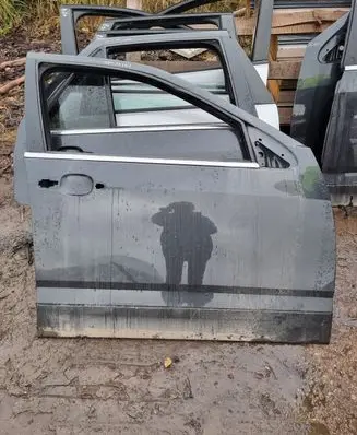 Cadillac SRX Front door NOCODE