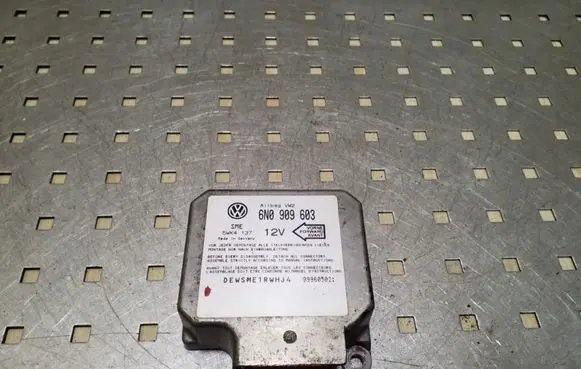 Volkswagen Transporter - Caravelle T4 Airbag control unit/module 6N0909603