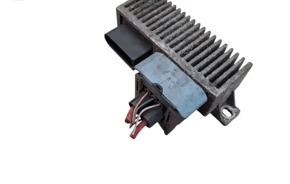 Renault Scenic III - Grand scenic III Glow plug pre-heat relay 8200558438A RCS812