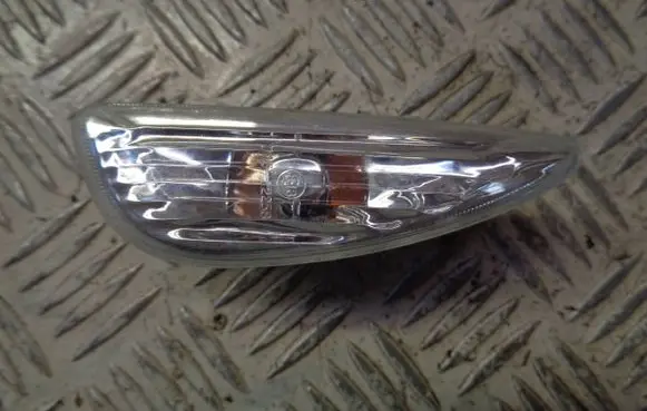 KIA Venga Front fender indicator light 923021J0