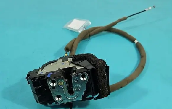 Renault Kadjar Front door lock IMPRK1547673