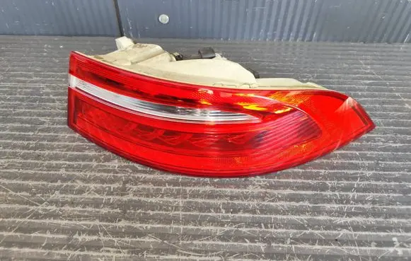 Jaguar XE Rear/tail lights GX7313404AE
