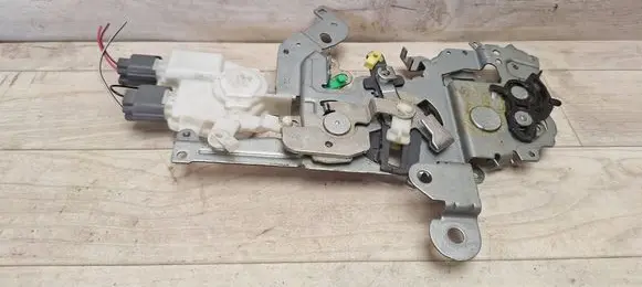 Mazda 5 Sliding door lock