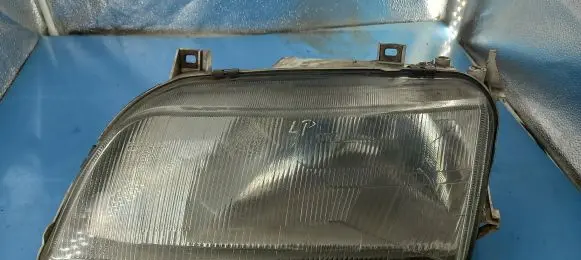 Volkswagen PASSAT B5 Front reflector 