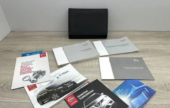 Nissan X-Trail T32 Owners service history hand book 