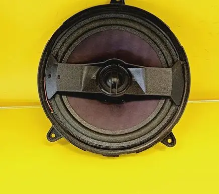 Audi A3 S3 8L Front door speaker 8D9035412B