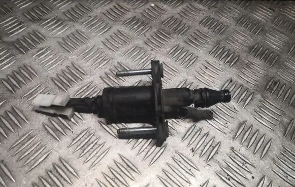 Clutch slave cylinder