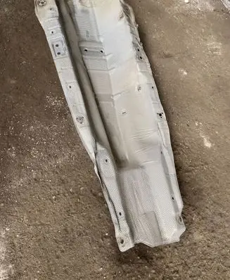 Volkswagen Touran III Center/middle under tray cover 