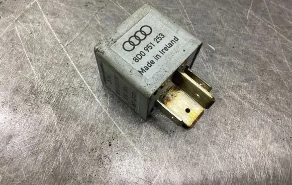 Audi A6 S6 C5 4B Other relay 899312000