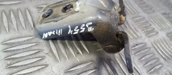 Nissan Note (E11) Rear door lower hinge