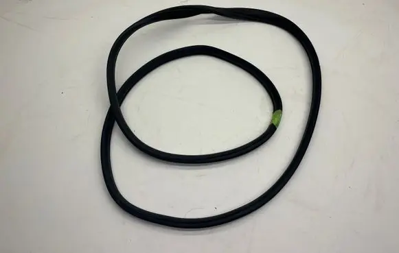 KIA Ceed Rear door rubber seal (on body)