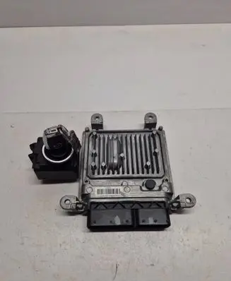 Mercedes-Benz E W212 Engine ECU kit and lock set A6519007500 A0064461540 28336101
