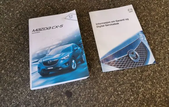 Mazda CX-5 User manual 