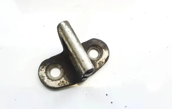 Fiat Punto (188) Rear door lock loop/hook striker g1567