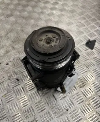 Volvo S60 Air conditioning (A/C) compressor (pump) 8708581