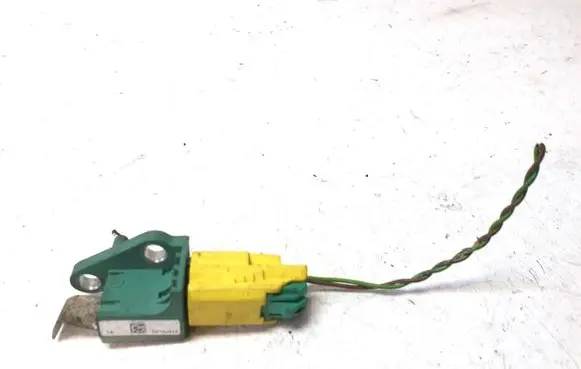 Volkswagen PASSAT B6 Airbag deployment crash/impact sensor 331324