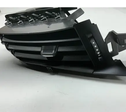 Cadillac Escalade IV Dash center air vent grill 22807582 T19060