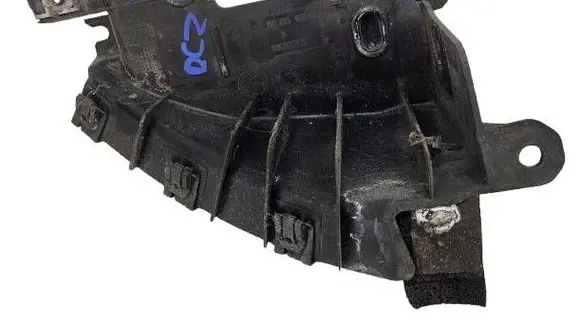 Front bumper mounting bracket