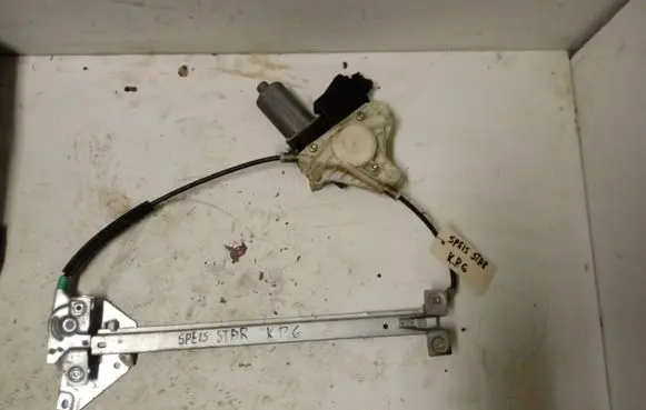 Mitsubishi Space Star Rear door window regulator with motor