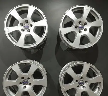 Volvo XC60 R17 alloy rim 3071480