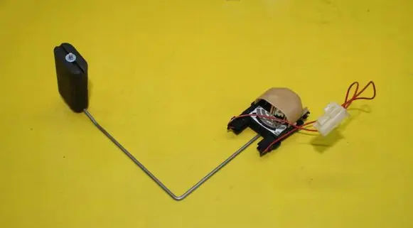 Renault Laguna II Fuel level sensor 