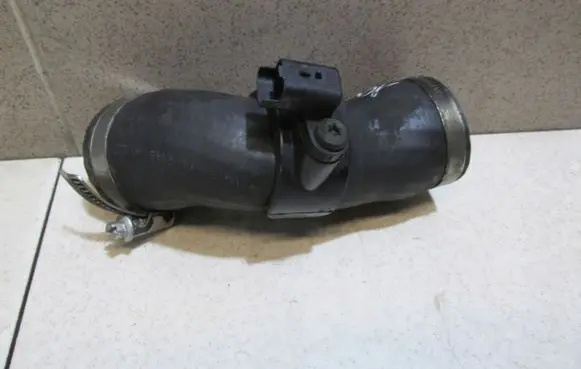 Ford Fiesta Intake resonator 