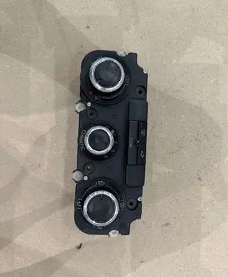 Volkswagen PASSAT B6 Climate control unit 1K0820047DP 5HB00871950