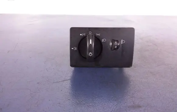 Ford Focus Light switch 4M5T13A024