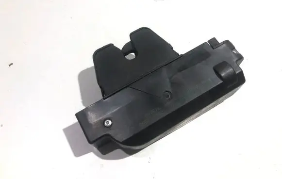 Peugeot 307 Loading door lock 9652301980