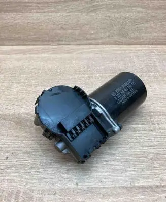 Audi A6 S6 C5 4B Wiper motor 4B1955113 0390241140