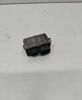 Opel Insignia A Glow plug pre-heat relay 55563423
