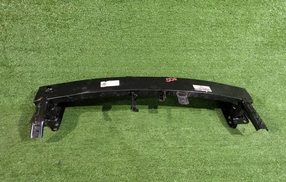 Hyundai i30 Front bumper support beam 