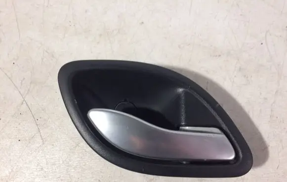 Renault Laguna II Rear door interior handle 98007101 8200000724