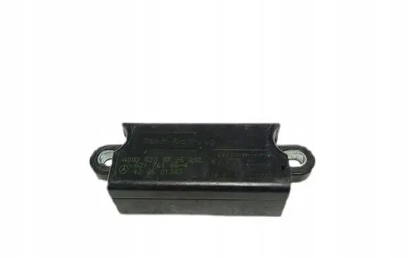 Mercedes-Benz E W211 Airbag deployment crash/impact sensor 82176166