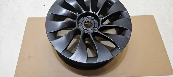 Tesla Model 3 R20 alloy rim 104426700A