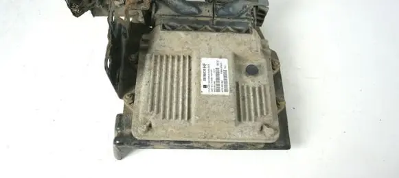 Opel Astra H Engine control unit/module ECU 55566038 MJD6O2.AA