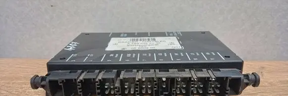 Mercedes-Benz ML W163 Seat control module A1635452132 05020900