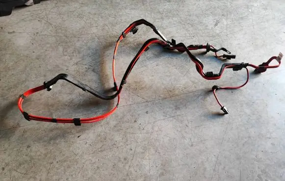 BMW 2 F22 F23 Positive cable (battery) 9348761
