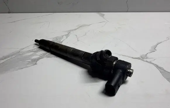 Mercedes-Benz E W211 Fuel injector A6480700187