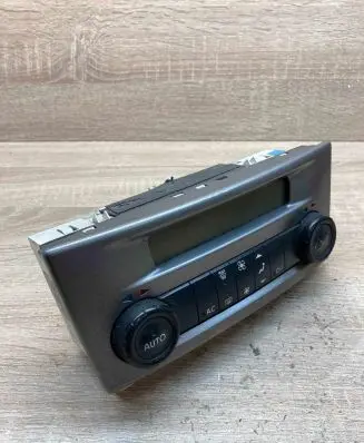 Renault Laguna II Climate control unit 8200001901C 52485201