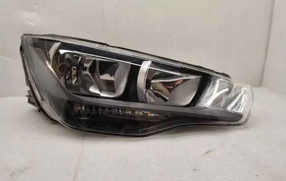 Audi A1 Headlight/headlamp 8X0941004