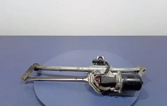 Front wiper linkage and motor