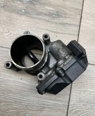 Volkswagen PASSAT B7 Throttle valve 03L128063R A2C31762900 2411111944