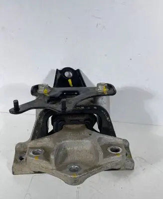 Suzuki Vitara (LY) Gearbox mount HY04